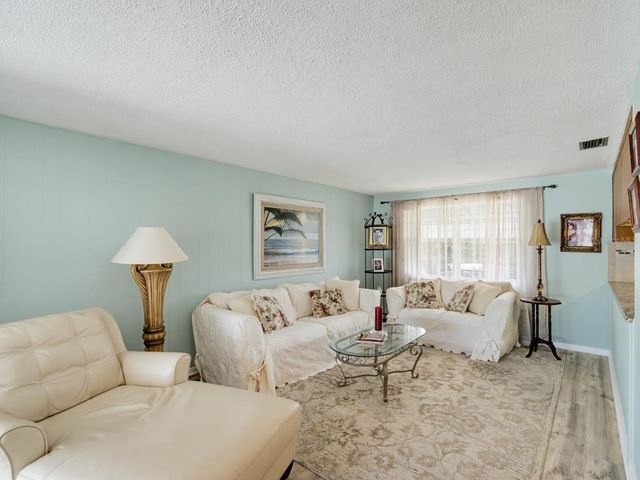 7130 HOLLYBAY ROAD, New Port Richey, FL 34653