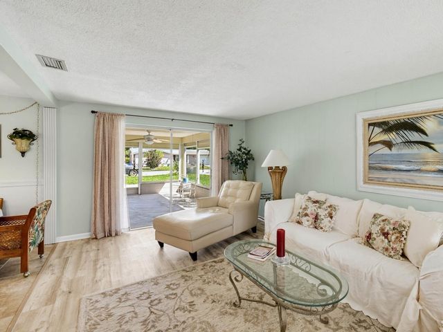 7130 HOLLYBAY ROAD, New Port Richey, FL 34653