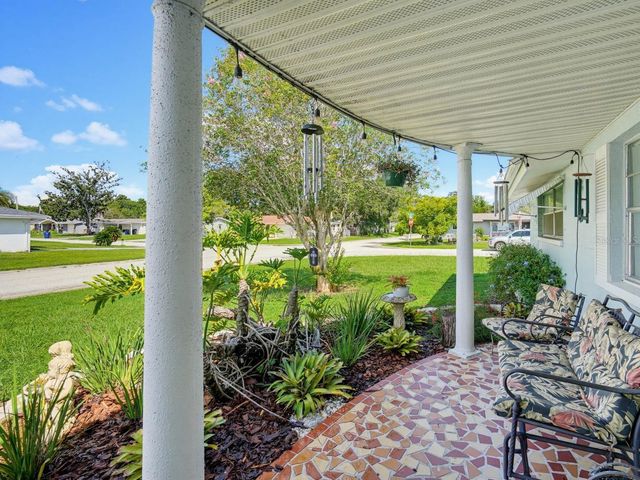 7130 HOLLYBAY ROAD, New Port Richey, FL 34653