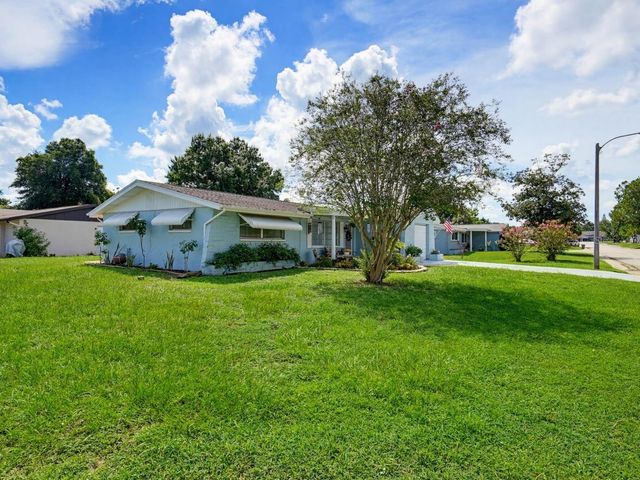 7130 HOLLYBAY ROAD, New Port Richey, FL 34653