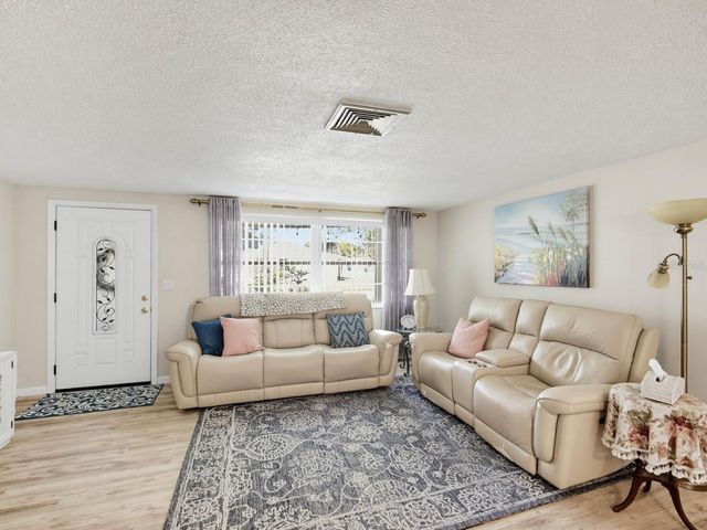7130 HOLLYBAY ROAD, New Port Richey, FL 34653