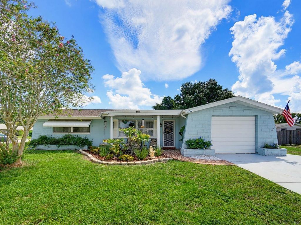 7130 HOLLYBAY ROAD, New Port Richey, FL 34653