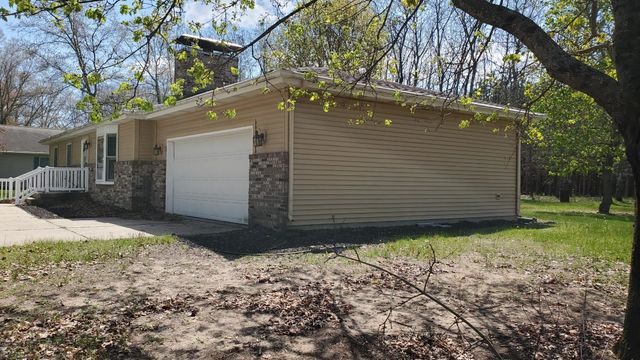 15801 Belmont Drive, Big Rapids Twp, MI 49307
