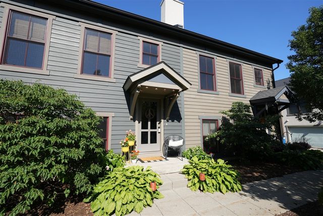 2168 New Town Drive, Grand Rapids, MI 49525