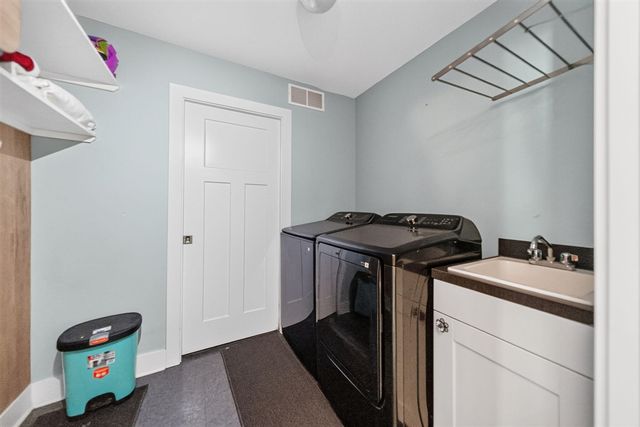 2168 New Town Drive, Grand Rapids, MI 49525