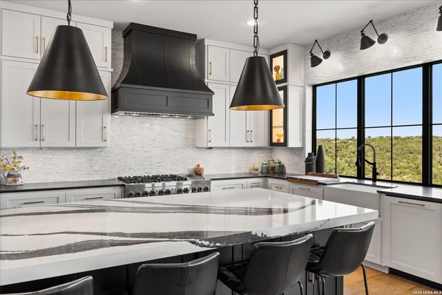 540 HANNAH LN, Boerne, TX 78006