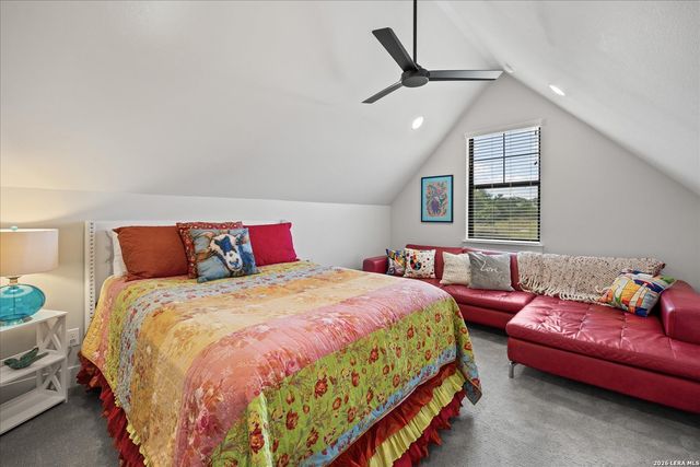 540 HANNAH LN, Boerne, TX 78006