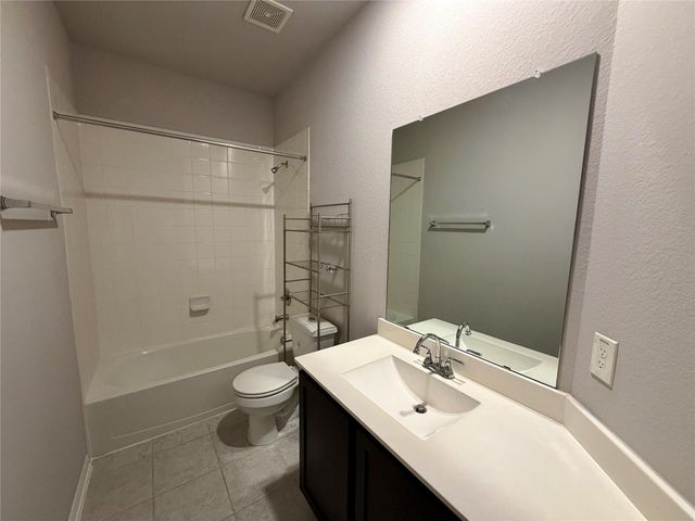 18665 Legend Oaks Drive, Magnolia, TX 77355