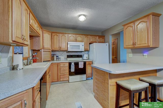 4431 Kirkwood Drive, Lincoln, NE 68516