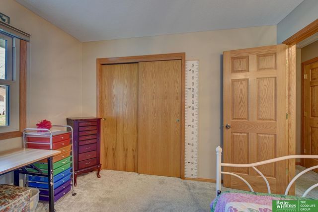 4431 Kirkwood Drive, Lincoln, NE 68516