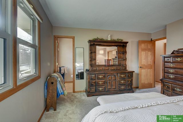 4431 Kirkwood Drive, Lincoln, NE 68516