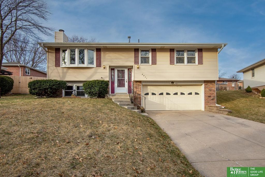 4431 Kirkwood Drive, Lincoln, NE 68516
