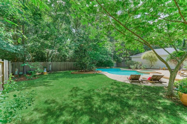 58 E Coldbrook Circle, The Woodlands, TX 77381
