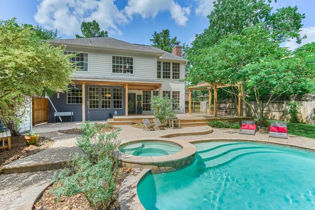 58 E Coldbrook Circle, The Woodlands, TX 77381