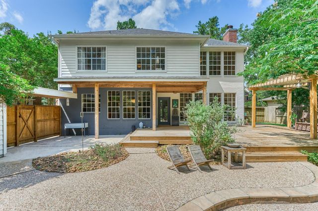 58 E Coldbrook Circle, The Woodlands, TX 77381