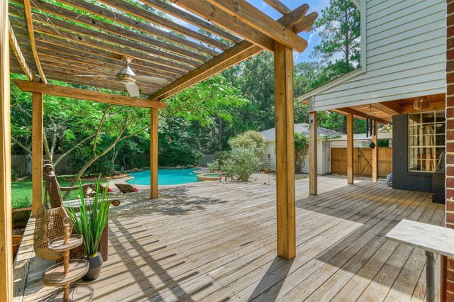 58 E Coldbrook Circle, The Woodlands, TX 77381