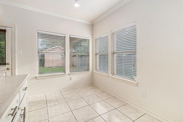 8318 Winthrop Street, Houston, TX 77075