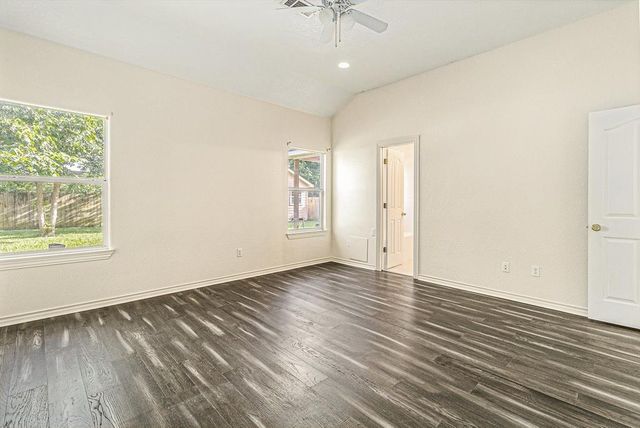 8318 Winthrop Street, Houston, TX 77075