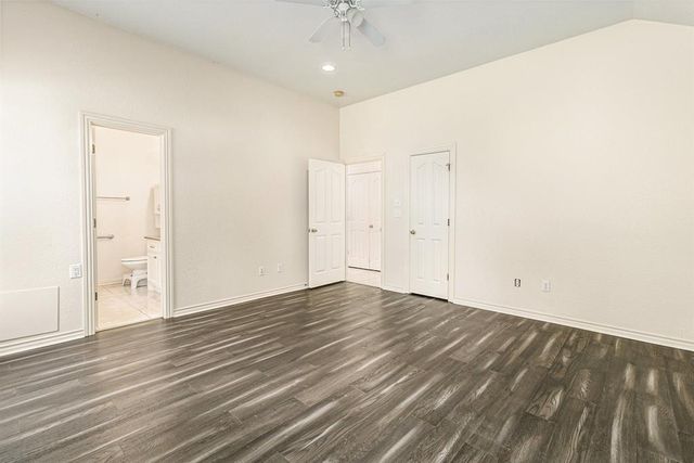8318 Winthrop Street, Houston, TX 77075