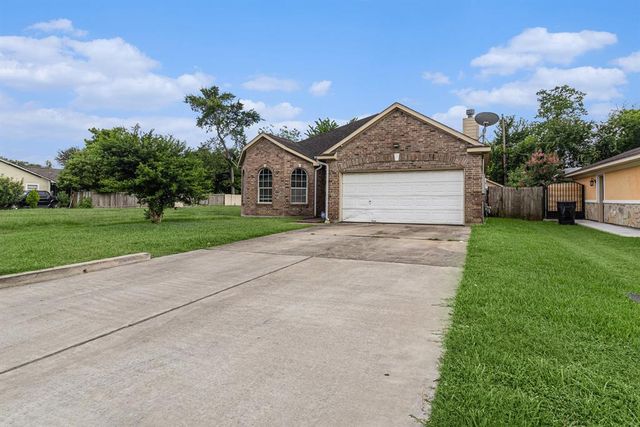 8318 Winthrop Street, Houston, TX 77075