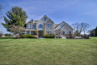 6245 Highland Green Drive, Medina, OH 44256