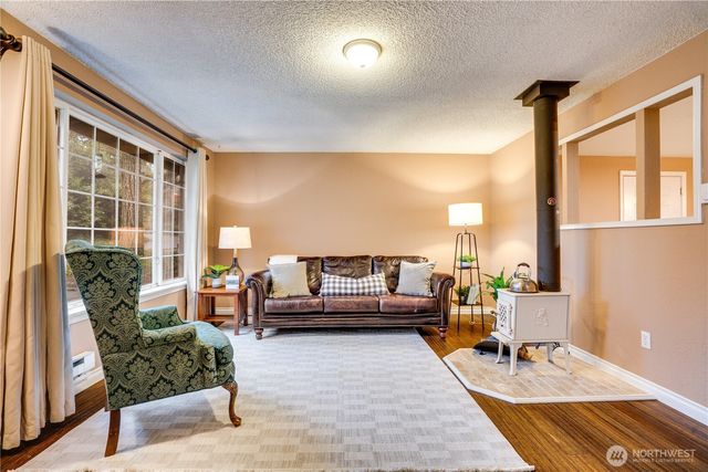 11291 Cooper Avenue SW, Port Orchard, WA 98367