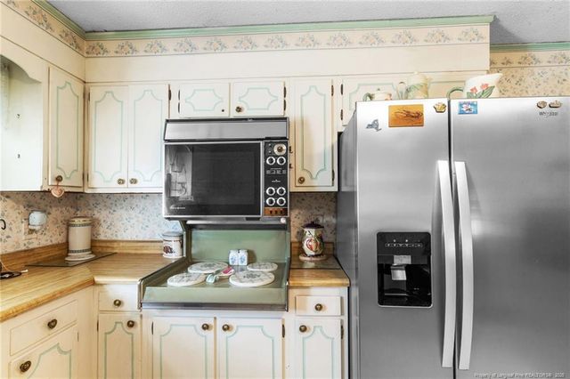 825 Fresno Drive, Fayetteville, NC 28303