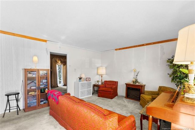 825 Fresno Drive, Fayetteville, NC 28303