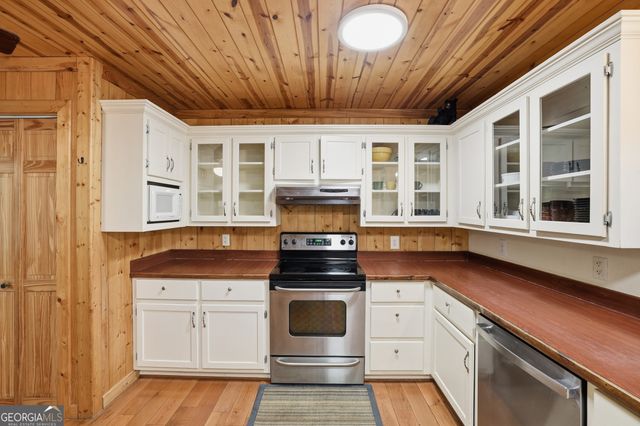 306 Tranquility Place, Lakemont, GA 30552