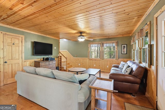 306 Tranquility Place, Lakemont, GA 30552