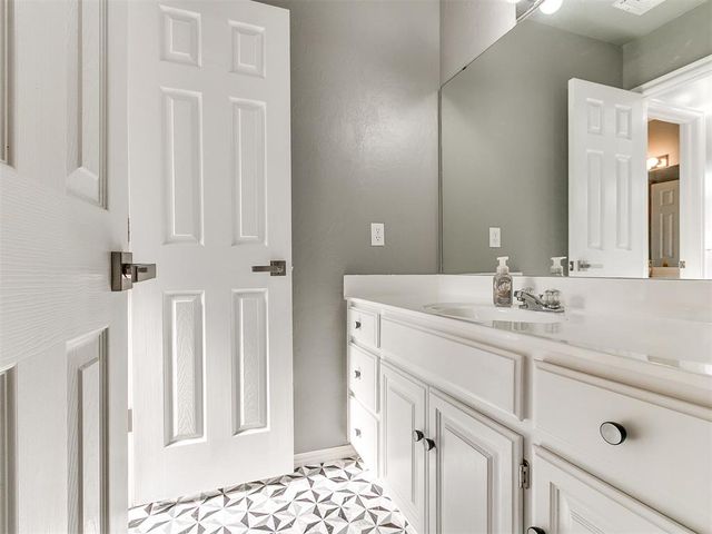 9025 SW 22nd Terrace, Oklahoma City, OK 73128