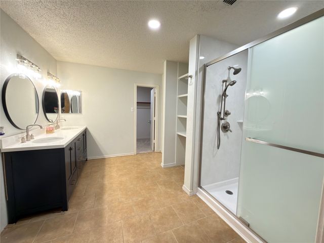 2032 Cap Rock Lane, Grand Prairie, TX 75052