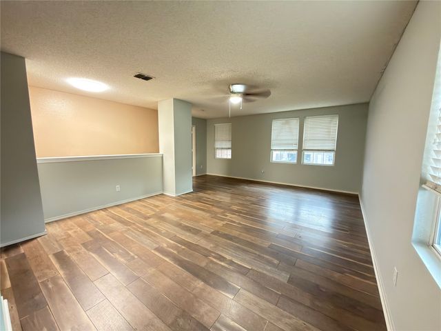 2032 Cap Rock Lane, Grand Prairie, TX 75052