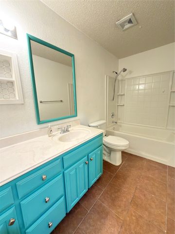 2032 Cap Rock Lane, Grand Prairie, TX 75052