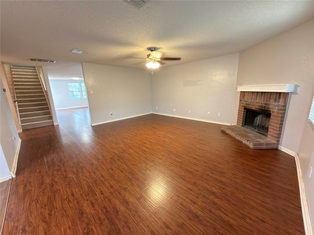 2032 Cap Rock Lane, Grand Prairie, TX 75052