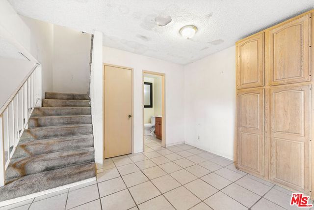 7320 Lennox Avenue L3, Van Nuys, CA 91405