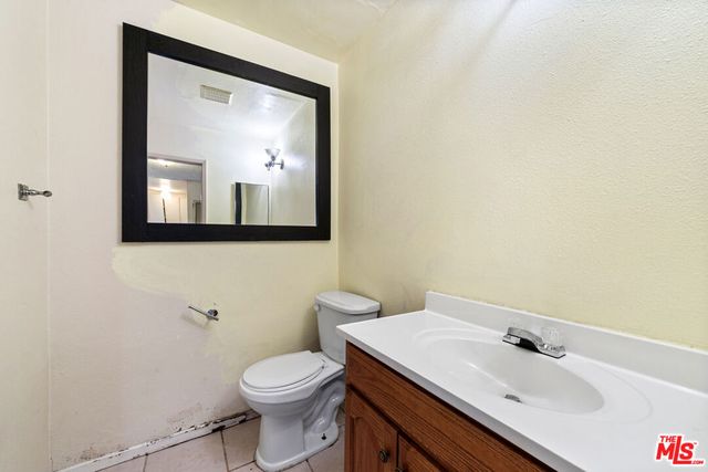 7320 Lennox Avenue L3, Van Nuys, CA 91405