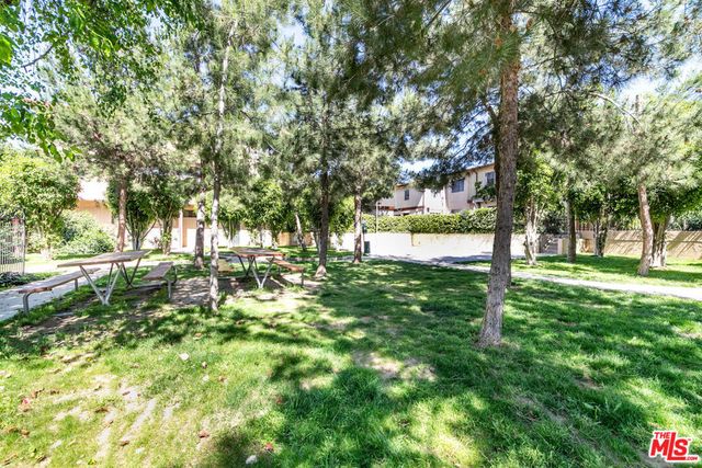 7320 Lennox Avenue L3, Van Nuys, CA 91405