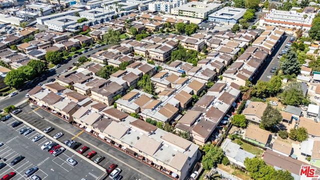 7320 Lennox Avenue L3, Van Nuys, CA 91405