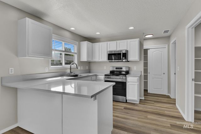 11645 W Rainier Ave, Nampa, ID 83651