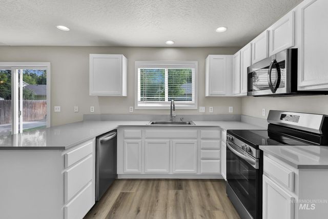 11645 W Rainier Ave, Nampa, ID 83651