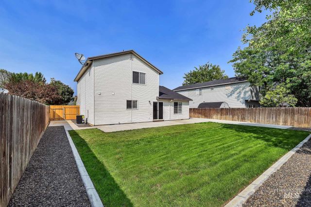 11645 W Rainier Ave, Nampa, ID 83651