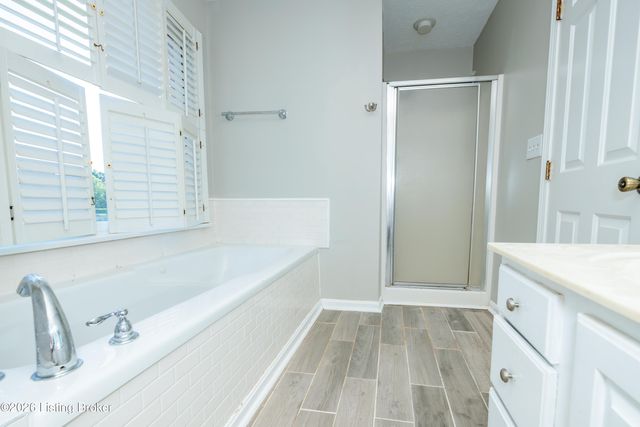 3411 Sample Way, Louisville, KY 40245