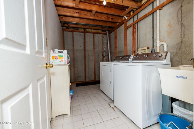3411 Sample Way, Louisville, KY 40245