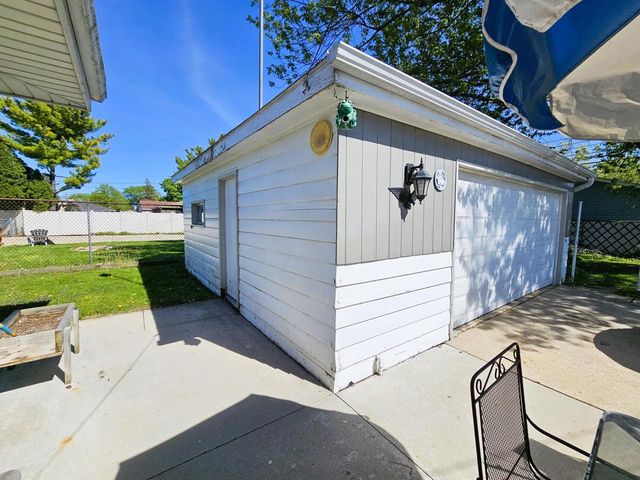 3605 Spruce STREET, Racine, WI 53403