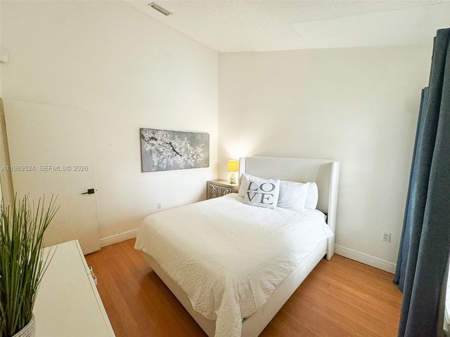 9635 SW 74th St, Miami, FL 33173