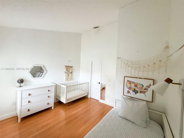 9635 SW 74th St, Miami, FL 33173