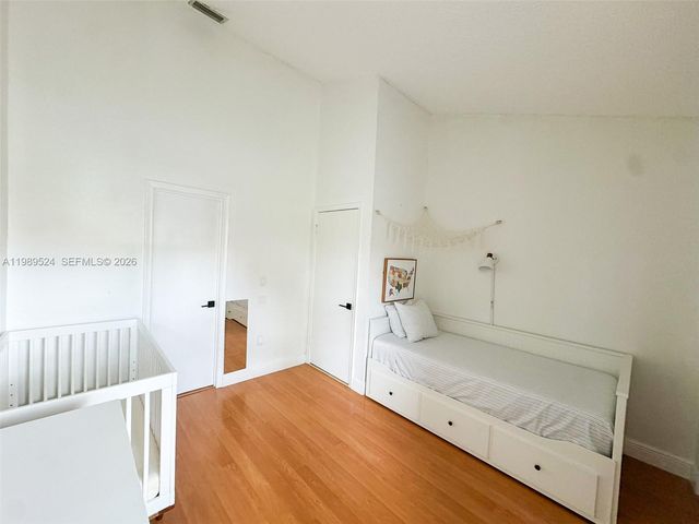 9635 SW 74th St, Miami, FL 33173