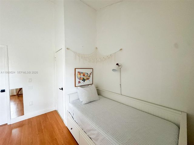 9635 SW 74th St, Miami, FL 33173