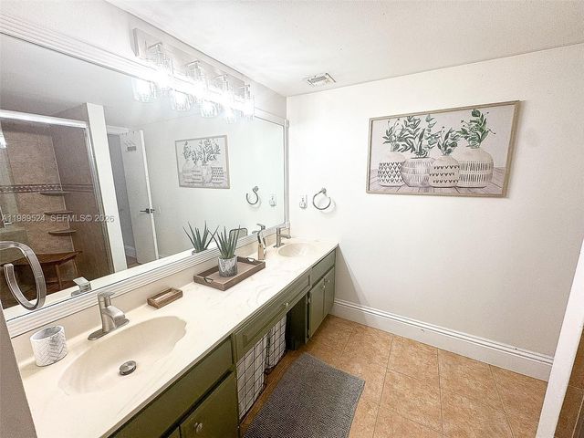 9635 SW 74th St, Miami, FL 33173